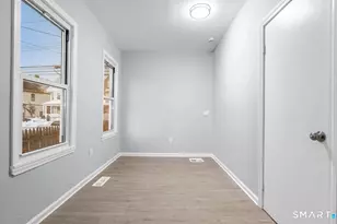 303 Poplar St, Bridgeport, CT 06605 - Photo 10