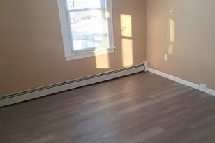 23 1/2 N Spring St, Ansonia, CT 06401 - Photo 6