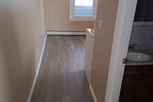 23 1/2 N Spring St, Ansonia, CT 06401 - Photo 12