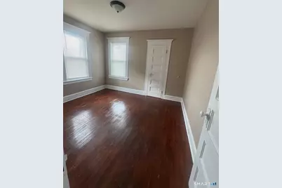 1688 North Avenue, Bridgeport, CT 06604 - Photo 2