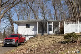 225 Willow St, Hamden, CT 06518 - Photo 22