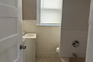 1688 North Ave, Bridgeport, CT 06604 - Photo 2