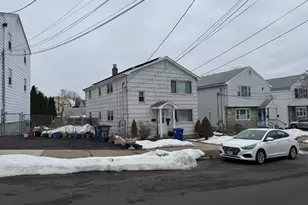 214 Ruth St, Bridgeport, CT 06606 - Photo 4