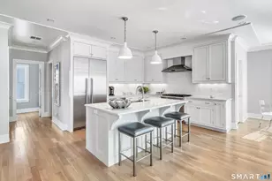 598 S Benson Rd, Fairfield, CT 06824 - Photo 4