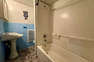 45 Ives St, Waterbury, CT 06704 - Photo 6