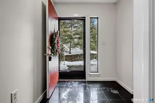 17 Maple Ln, Avon, CT 06001 - Photo 6