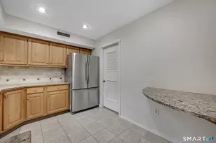 17 Maple Ln, Avon, CT 06001 - Photo 10