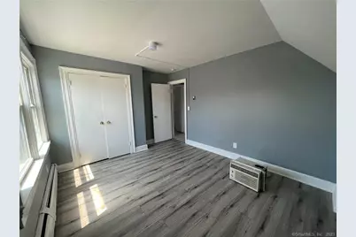 251 Black Rock Avenue #3R, Bridgeport, CT 06605 - Photo 6