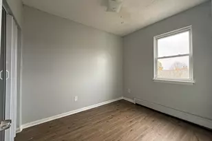 132 Locust St, Waterbury, CT 06704 - Photo 12