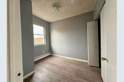 132 Locust Street #14, Waterbury, CT 06704 - Photo 4