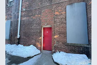 568 Newfield Avenue #2A, Bridgeport, CT 06607 - Photo 2