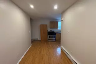 568 Newfield Ave, Bridgeport, CT 06607 - Photo 6