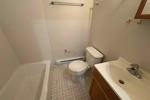 568 Newfield Ave, Bridgeport, CT 06607 - Photo 10