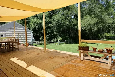 18 Head Of Meadow Road, Newtown, CT 06470 - Photo 8