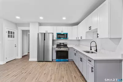 38 Beverly Avenue, Waterbury, CT 06704 - Photo 4