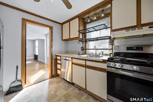 29 Roosevelt Ave, Litchfield, CT 06750 - Photo 10