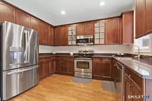 21 Crestview Ln, Danbury, CT 06810 - Photo 14