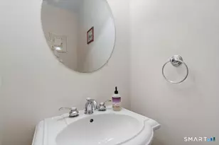 21 Crestview Ln, Danbury, CT 06810 - Photo 30