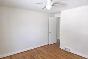 86 Clinton St, Glastonbury, CT 06033 - Photo 8