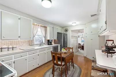 13 Dock Road, Milford, CT 06460 - Photo 6