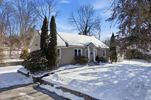 62 Ridge Park Ave, Stamford, CT 06905 - Photo 2