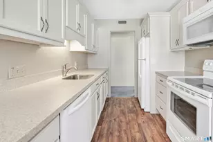 289 Heritage Vlg, Southbury, CT 06488 - Photo 10