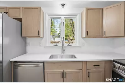 128 Wilson Avenue, Newington, CT 06111 - Photo 6