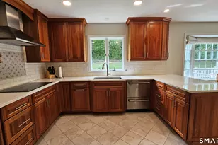 26 Cassella Dr, Wallingford, CT 06492 - Photo 12