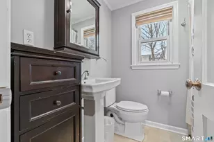 25 Lewis Ln, West Hartford, CT 06110 - Photo 22