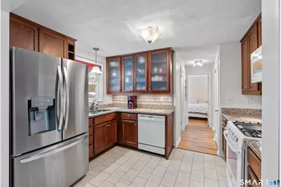 25 Lewis Lane, West Hartford, CT 06110 - Photo 12