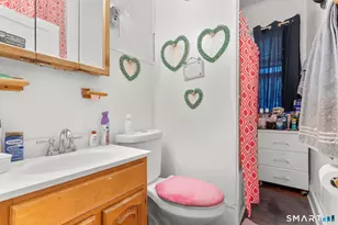 148 Kent St, Hartford, CT 06112 - Photo 22