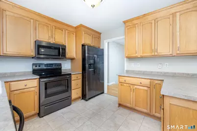 35 Terrace Drive, Montville, CT 06370 - Photo 8