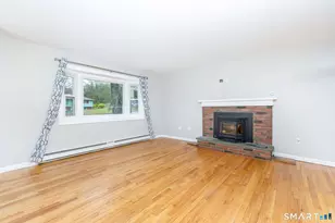 35 Terrace Dr, Montville, CT 06370 - Photo 4