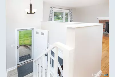35 Terrace Drive, Montville, CT 06370 - Photo 2
