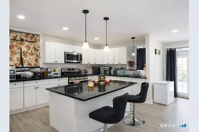 77 Frank Street, New Haven, CT 06519 - Photo 2