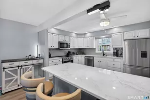 57 Hibiscus St, Fairfield, CT 06825 - Photo 4