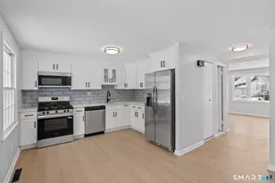 62 Ambassador Dr, Manchester, CT 06042 - Photo 2