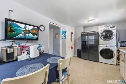 109 Dirienzo Heights, Derby, CT 06418 - Photo 6