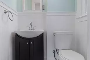 83 Kenyon St, Hartford, CT 06105 - Photo 22