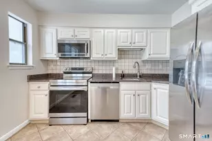 14 Walnut Ln, Avon, CT 06001 - Photo 18