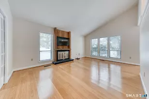 14 Walnut Ln, Avon, CT 06001 - Photo 6