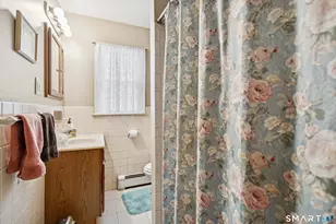 10 Oakwood Ct, Norwalk, CT 06850 - Photo 22