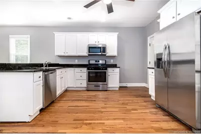 29 Dolsen Place #2, Stamford, CT 06901 - Photo 6