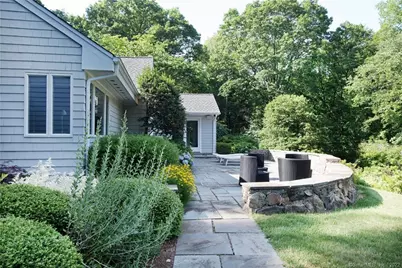 117 Tobys Lane, New Canaan, CT 06840 - Photo 28