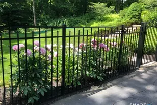 39 Bradley Ln, Newtown, CT 06482 - Photo 32