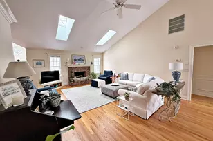 490 Wolf Run, Shelton, CT 06484 - Photo 2