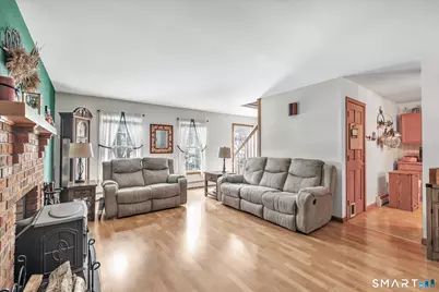 22 Jenyfer Court, Shelton, CT 06484 - Photo 6