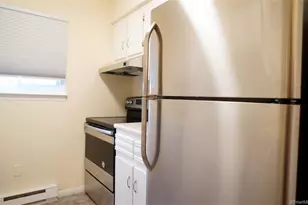 24 Ferris Ave, Norwalk, CT 06854 - Photo 2