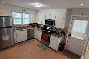 107 Greenlawn St, East Hartford, CT 06108 - Photo 16