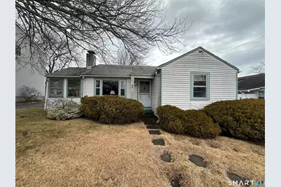 42 South Washington Avenue, East Lyme, CT 06357 - Photo 2